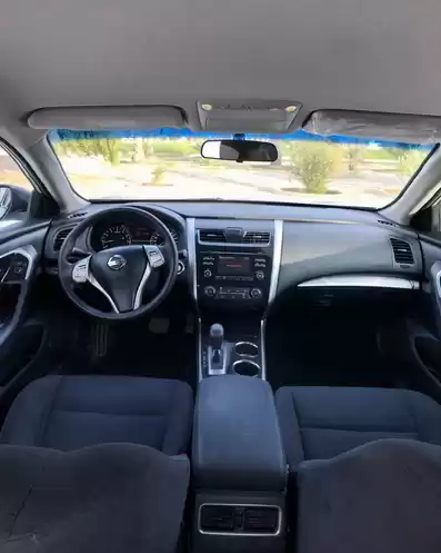 مستعملة Nissan Altima للبيع في الدوحة #5066 - 1  صورة 